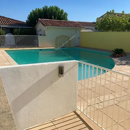 Ferienhaus L Amandier Vallon-Pont-dʼArc