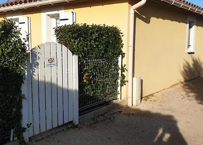 L Amandier Сasa de vacaciones